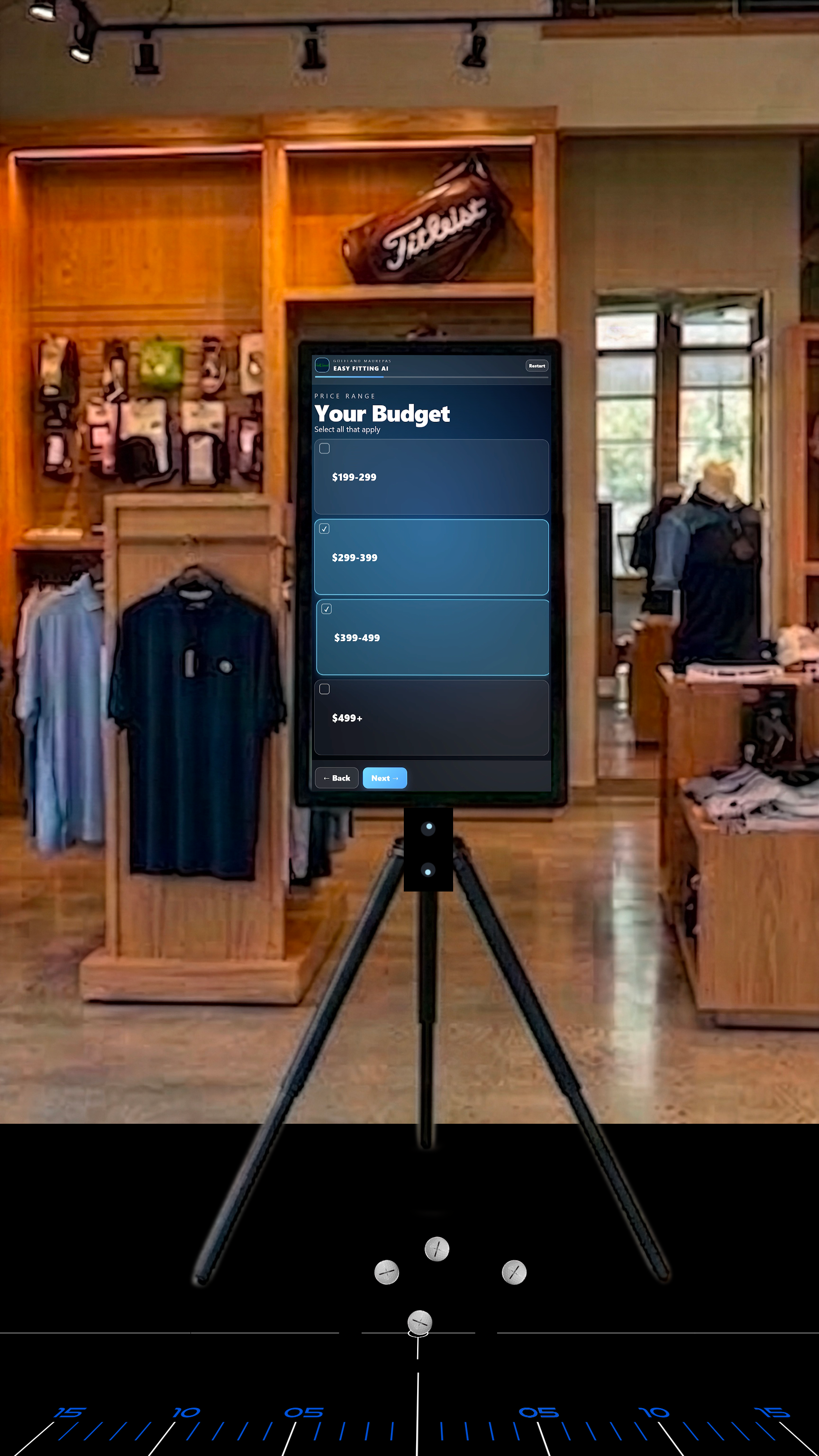 Freestanding Putter Experience kiosk